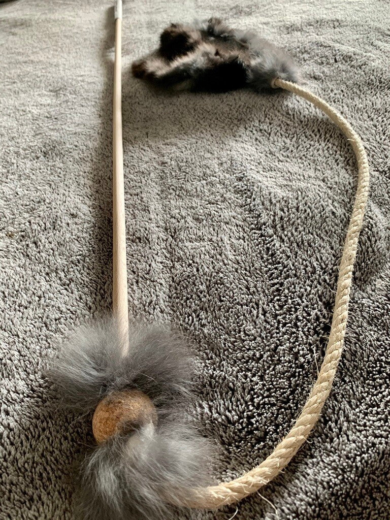 Spielangel "Rabbit Run" – Jagdspaß für aktive Katzen