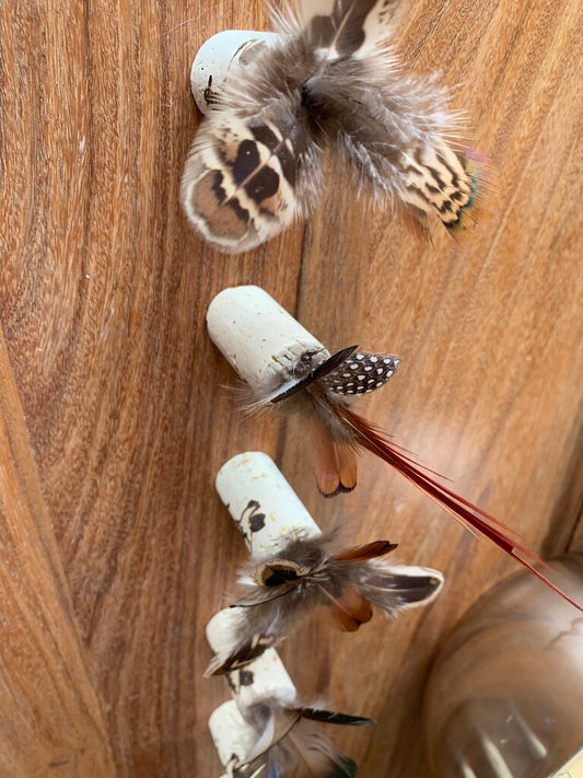 Schnatzerl – Das federleichte Spielvergnügen für deine Katze