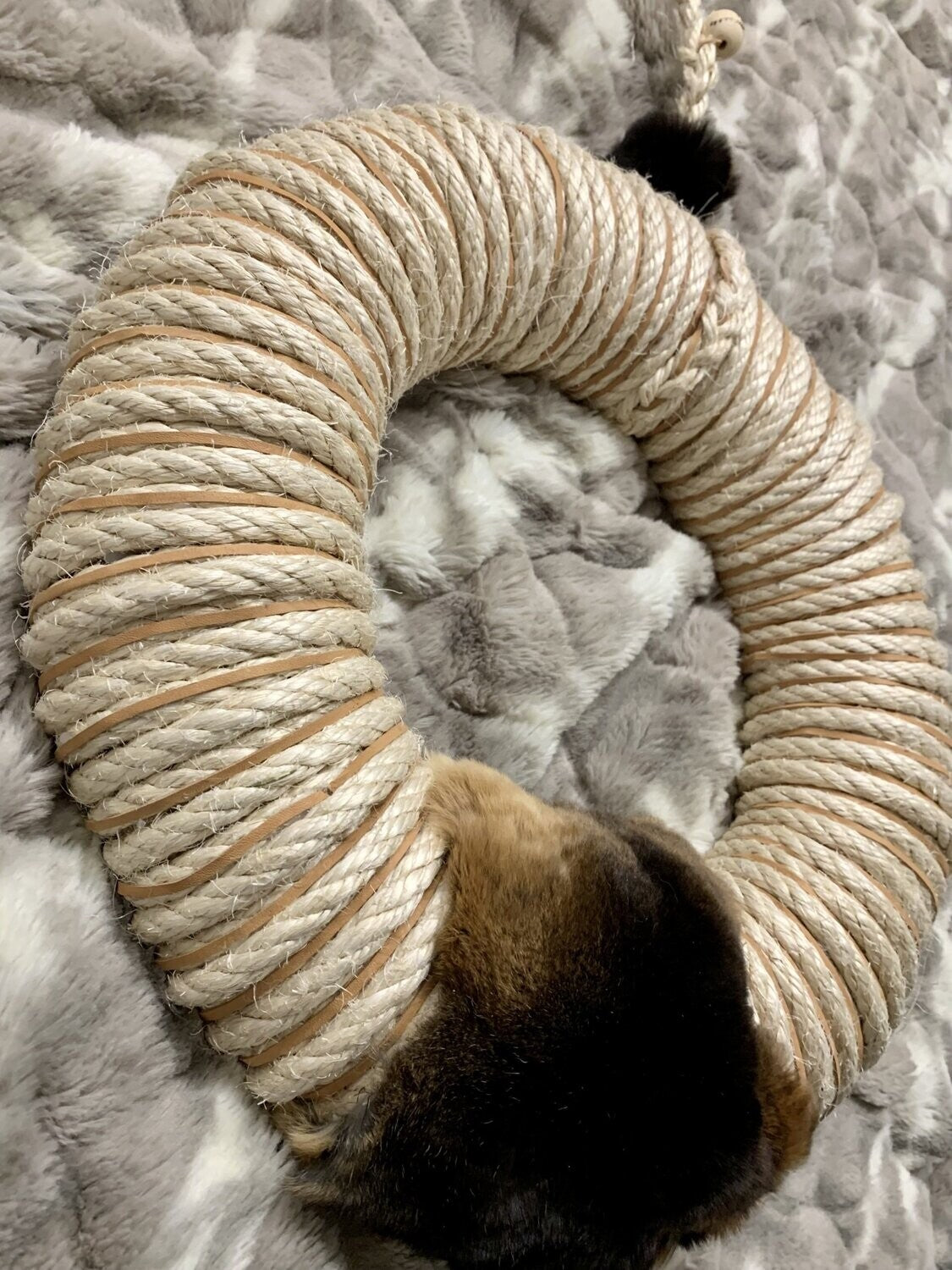 XL Sisal Ring – Einzigartiges Kletter- und Kratzvergnügen für deine Katze