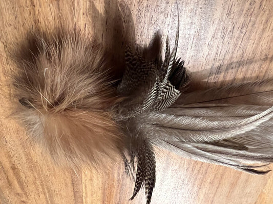 Emu Anhänger – Der aufregende Feder-Fell-Mix für die Katzenangel
