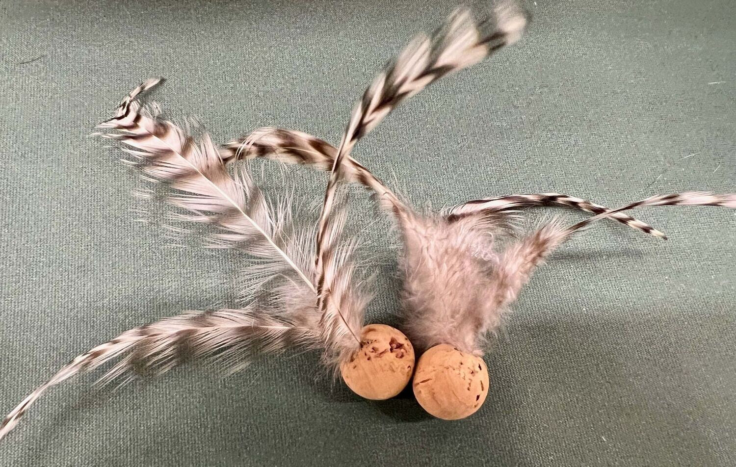 Kork „Mini Engel“ – Das perfekte Solitärspielzeug für kleine Katzen