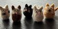 Bild in Galerie-Betrachter laden, Tiny Kitties – handgefilzte Minikätzchen
